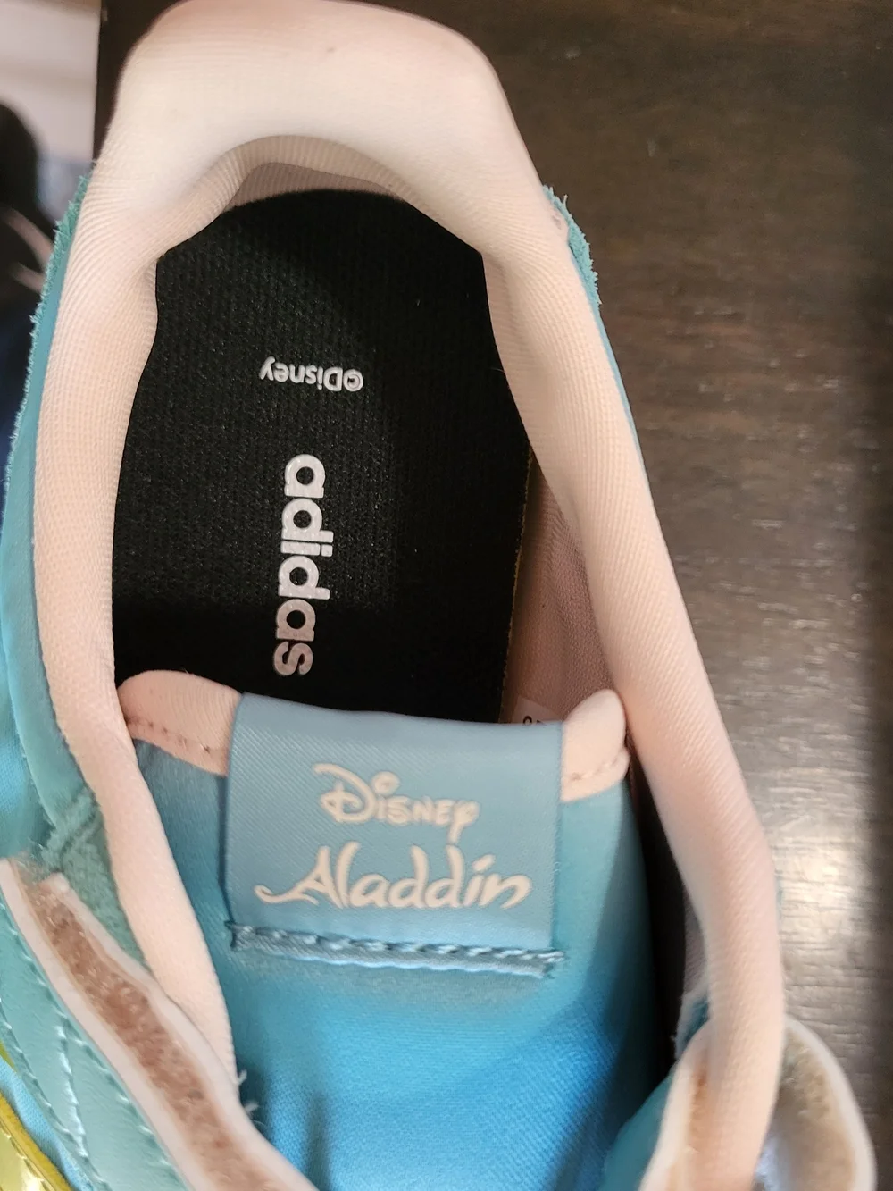*NEW* Adidas Barreda Decode Jasmine EL Disney Aladdin Size 2Y Shoes  Blue/Gold